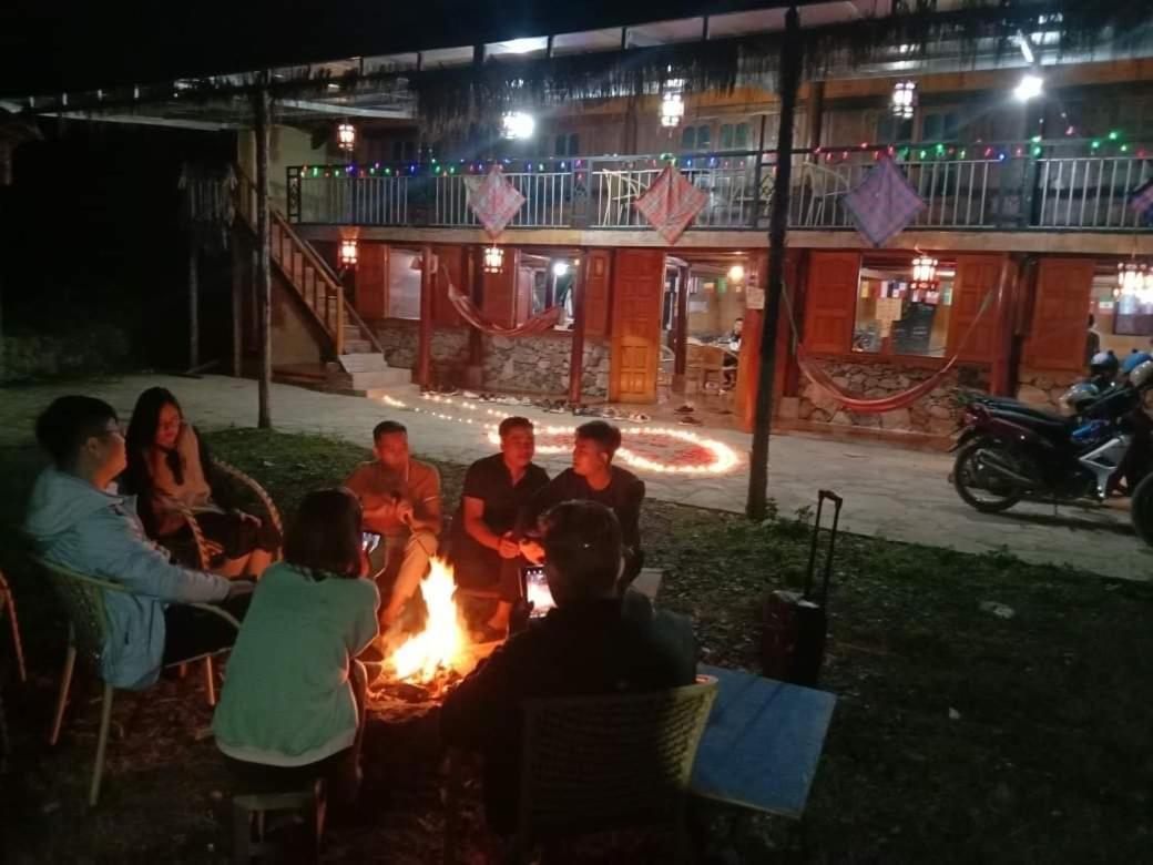 Long Co Tran - Homestay&Tea Ceremony Loung Co Exterior photo